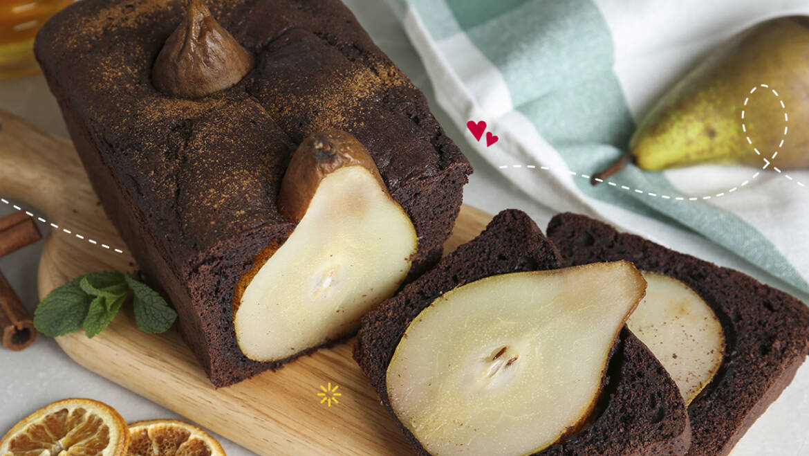 Una receta para enamorar el paladar y robar tu corazón: Bizcocho de chocolate con peras